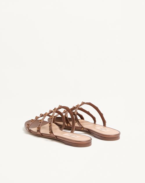 Valentino Garavani - Rockstud Flat Metallic Nappa Slide Sandal - Bronze - Woman - Sandals